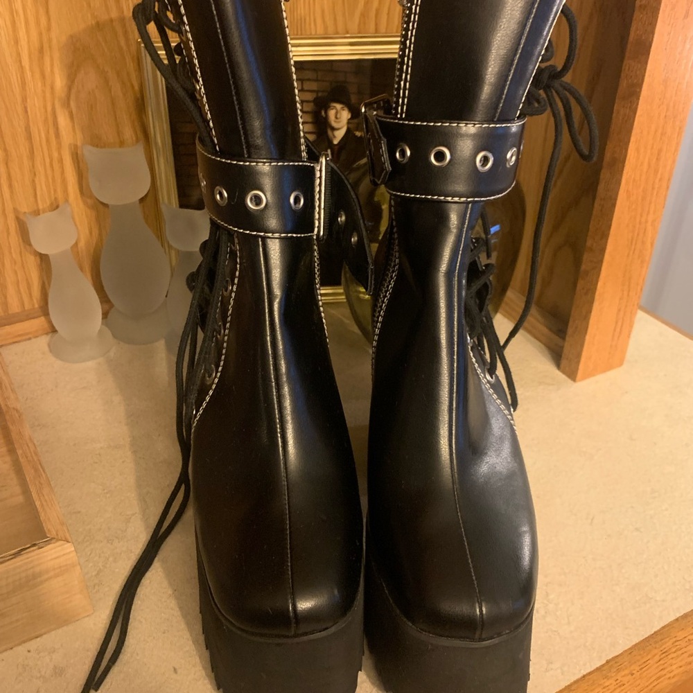 Black Platform Lace-Up Boots Dollskill